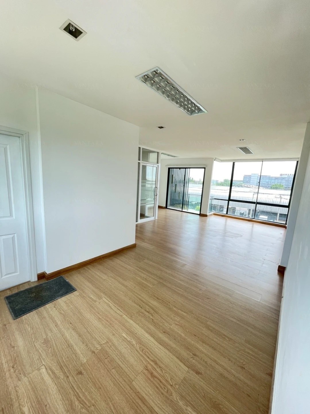4-story commercial building for rent at Golden Biz Bangna–King Kaew Village Preview 4