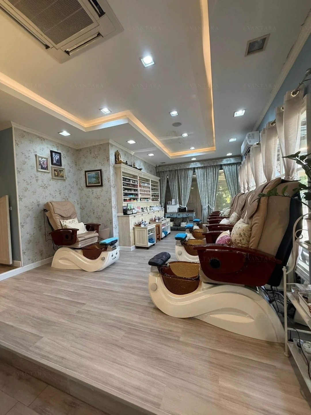 Nail and massage salon for rent/transfer on Ratchaphruek Road Preview 7