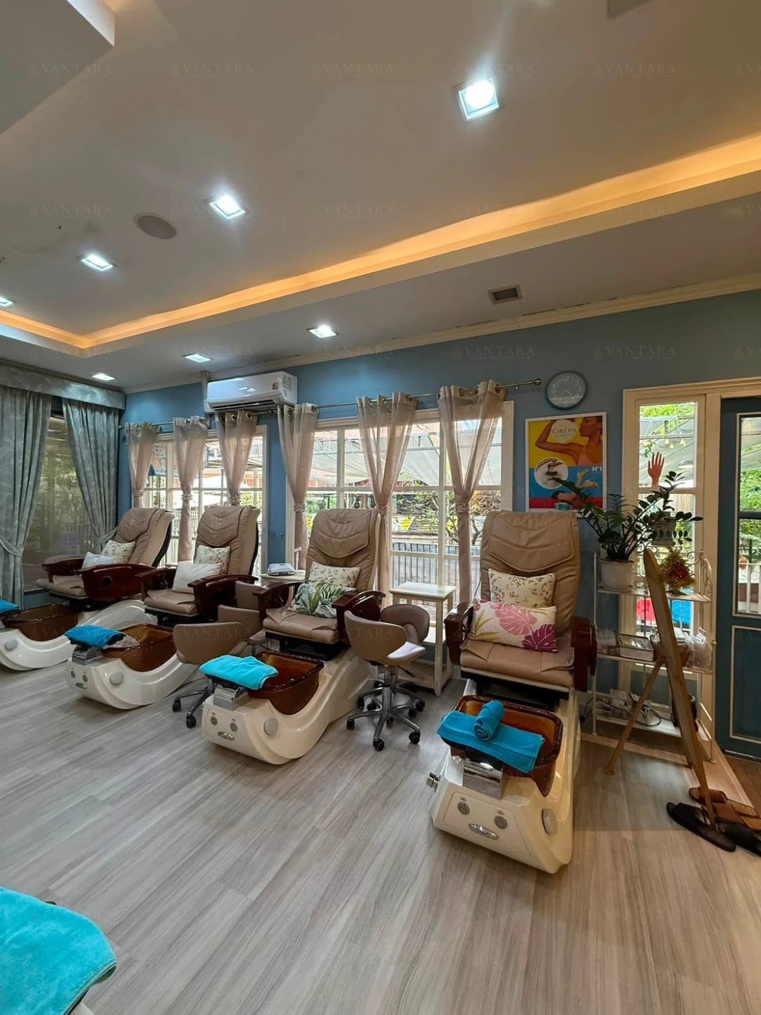 Nail and massage salon for rent/transfer on Ratchaphruek Road Preview 3